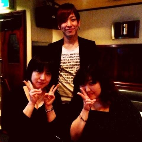 明日ライブやります！！