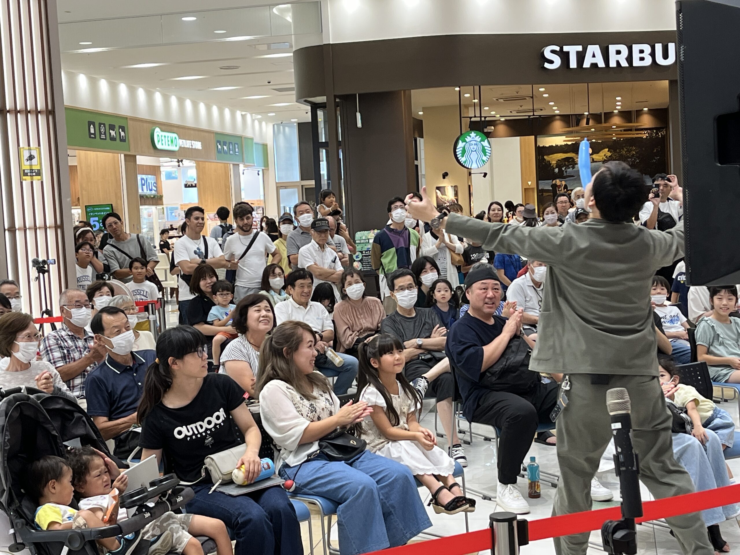 埼玉県 羽生市 のイオンモール羽生に、マジシャンの巳碧 （ミタマ）さんを派遣しました。