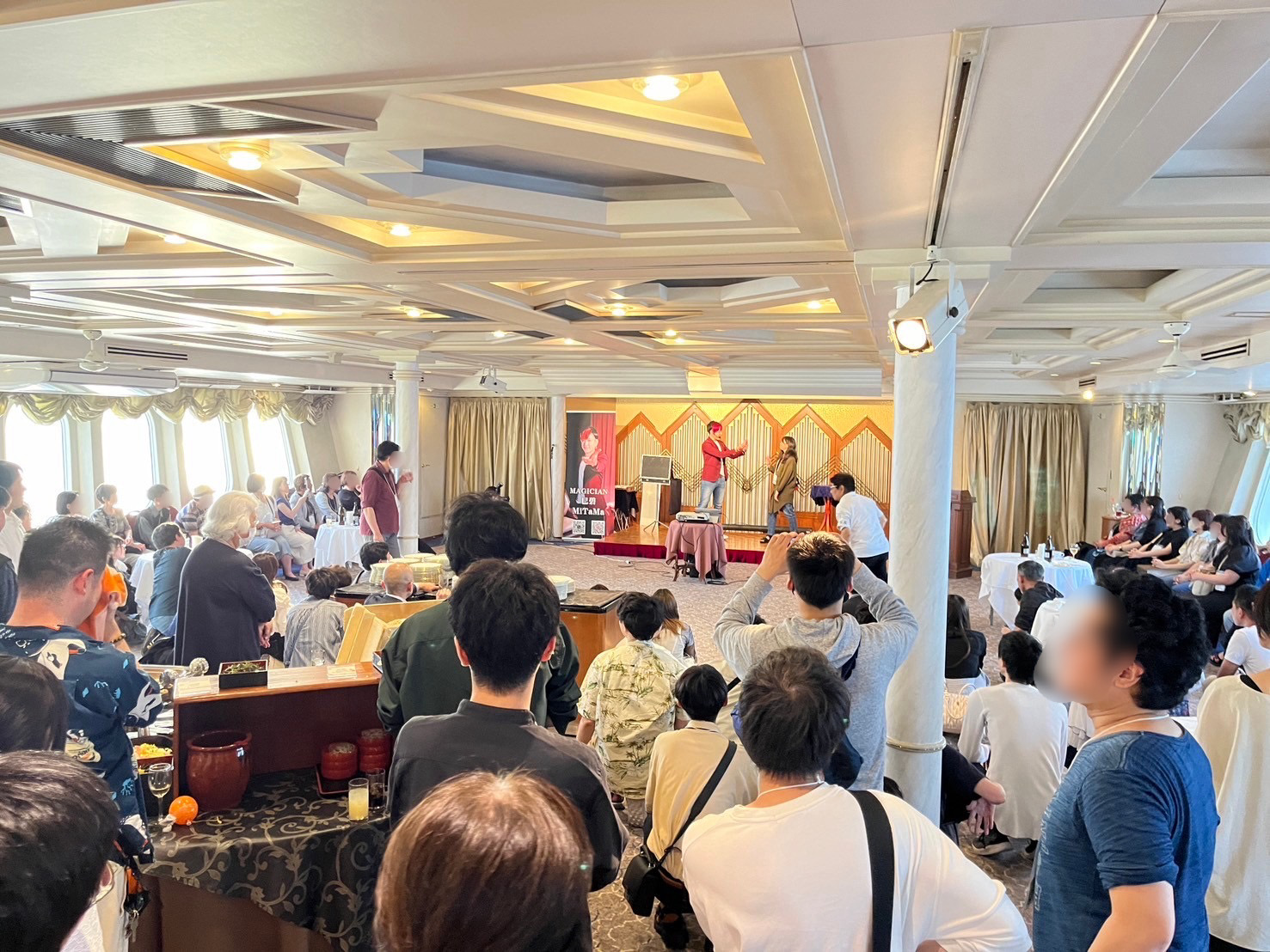 東京都 港区 の企業イベント にマジシャン 巳碧 (ミタマ)さんを派遣しました。