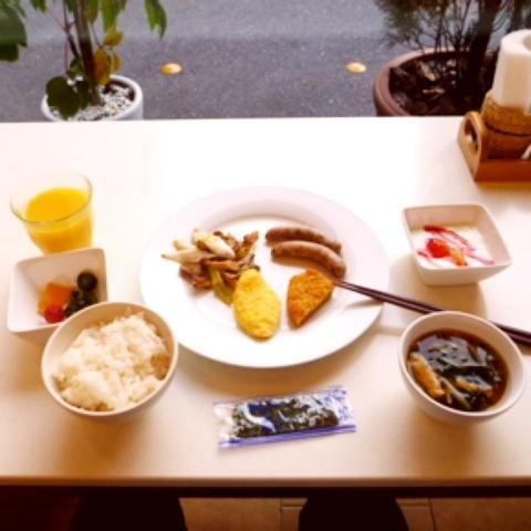 飲みながらの、