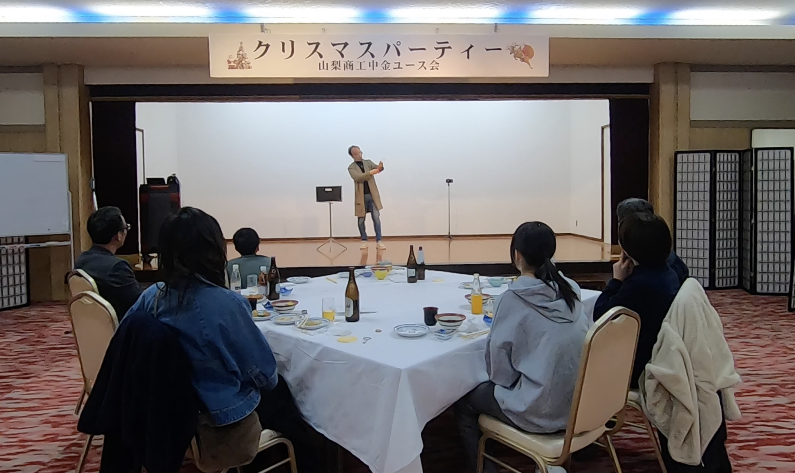 山梨県南巨摩郡身延町の下部ホテルにマジシャン巳碧(ミタマ)さんを派遣しました。